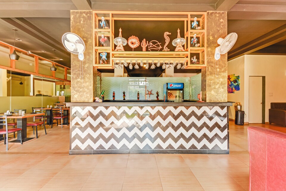 OYO 60275 Malaccka Club And Resort, Handewadi, Pune