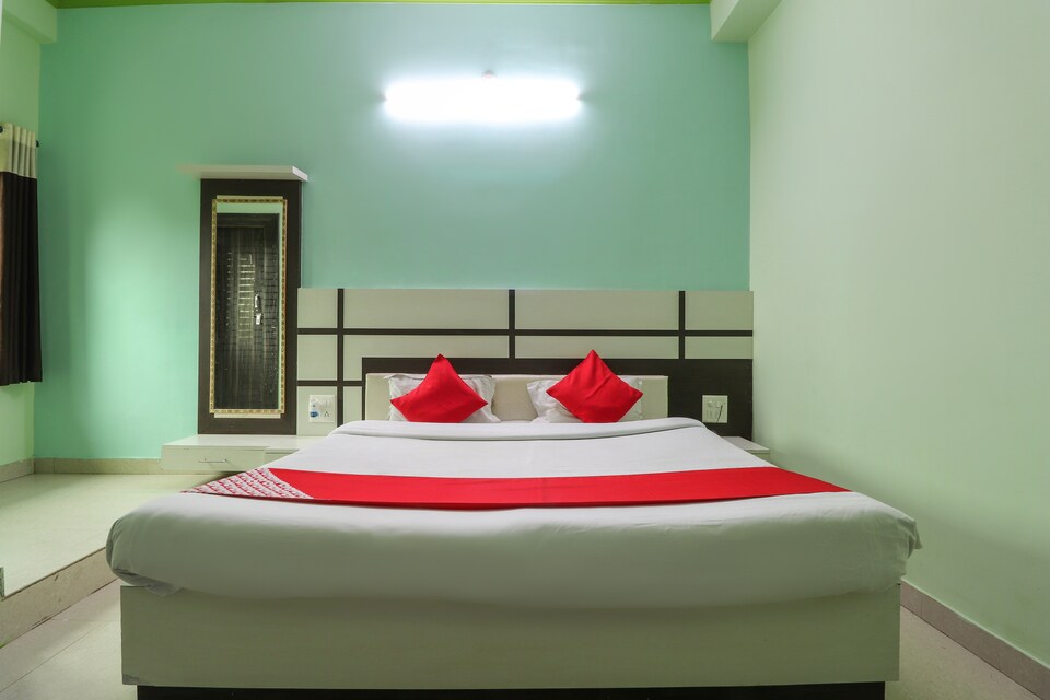 OYO 60280 Hotel Raj Restaurant & Resort, Etawah, Etawah
