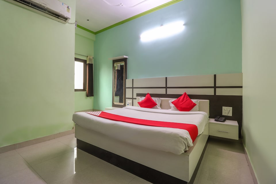 OYO 60280 Hotel Raj Restaurant & Resort, Etawah, Etawah