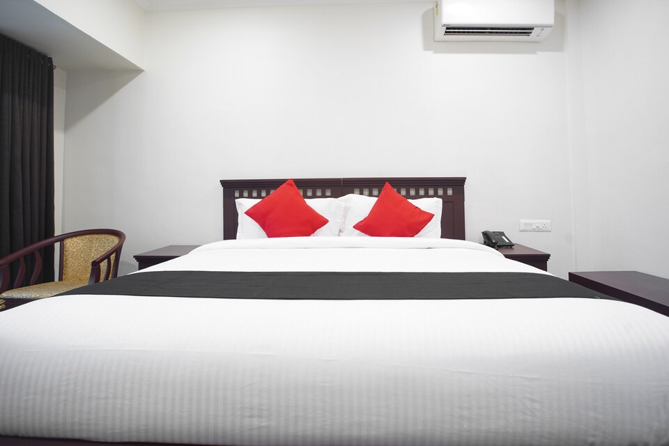 Capital O 60304 Hotel Prince, Kottayam-II, Kottayam