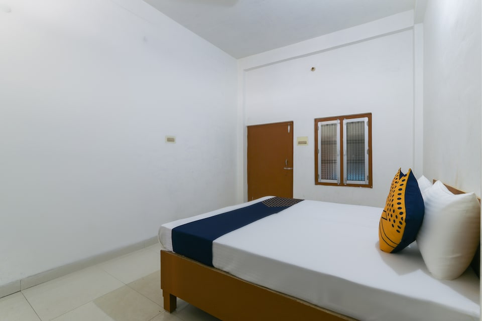 SPOT ON Magru Lal Jamuna Prasad Seva Samiti Dharmshala, Ayodhya, Ayodhya