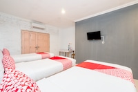 OYO 1592 Gading 4u Homestay