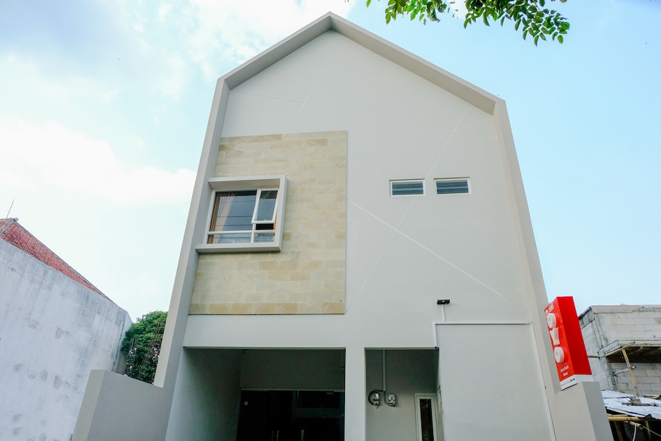 OYO 1595 Javas Guest House, Malang Kota, Malang