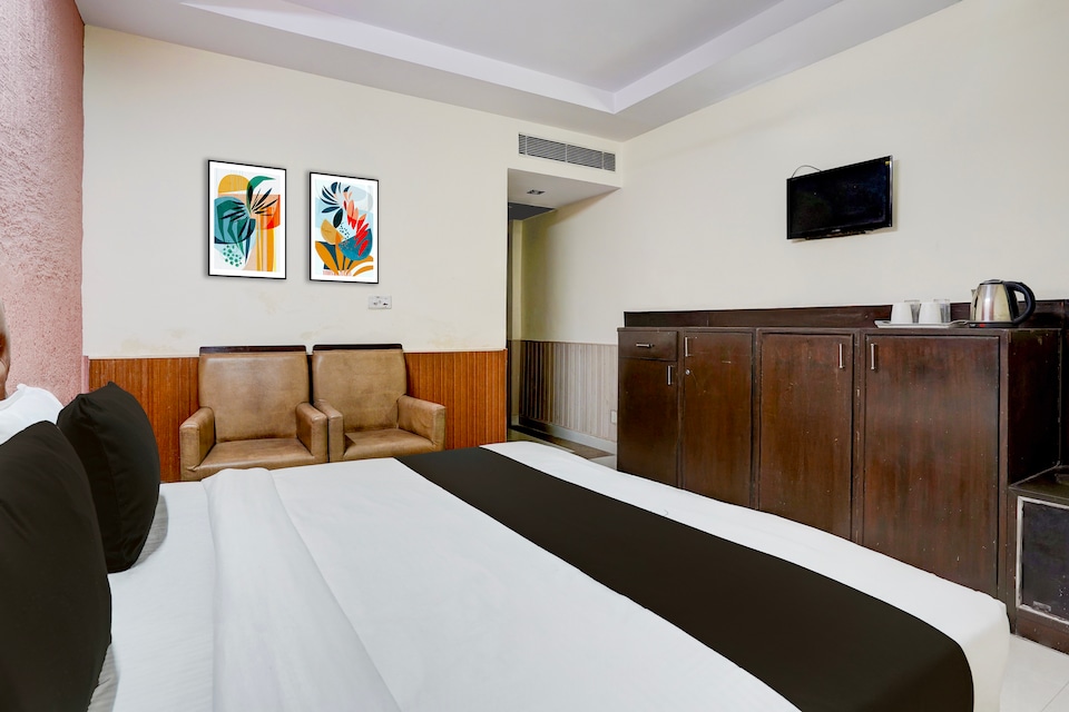 Collection O Haridwar Railway Station Formerly Le Central, Ranipur Haridwar, हरिद्वार