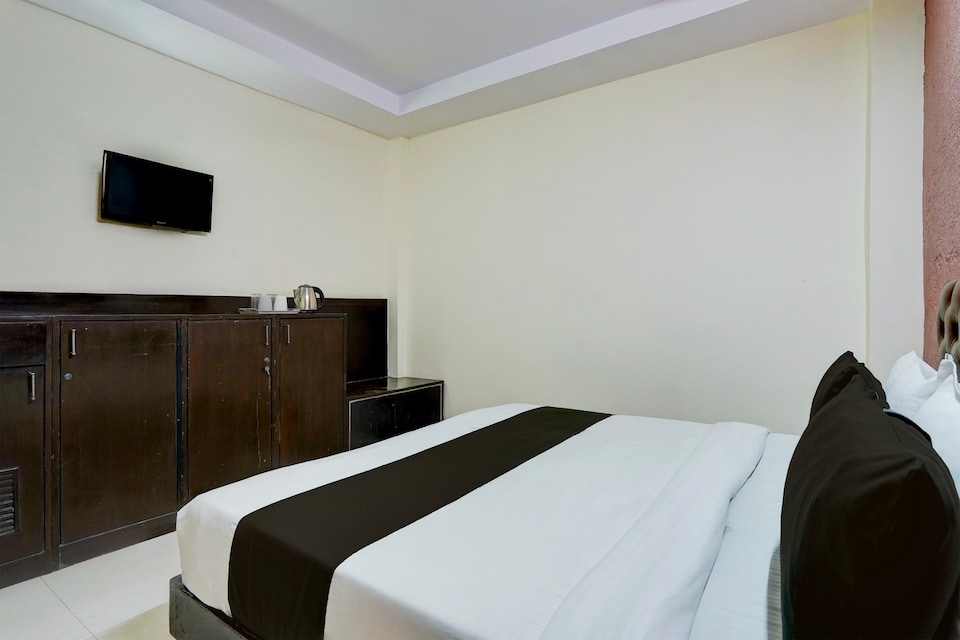 Collection O Haridwar Railway Station Formerly Le Central, Ranipur Haridwar, हरिद्वार