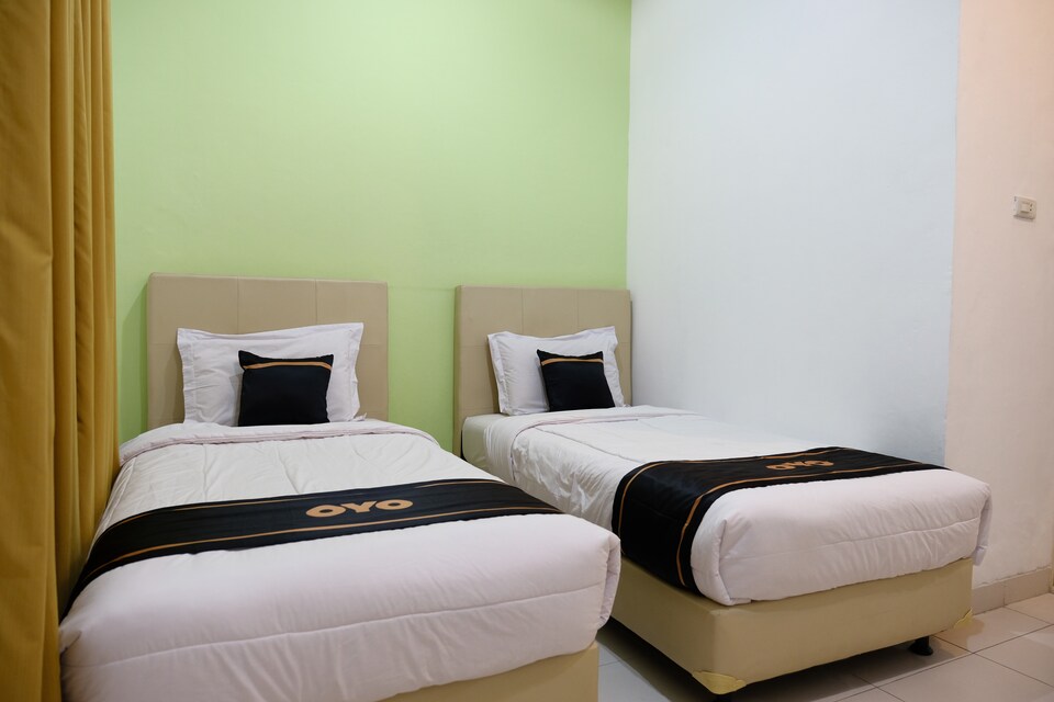 OYO 1612 Hotel Central City, Tanjung Pandan, Belitung