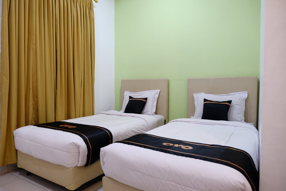 OYO 1612 Hotel Central City, Tanjung Pandan, Belitung