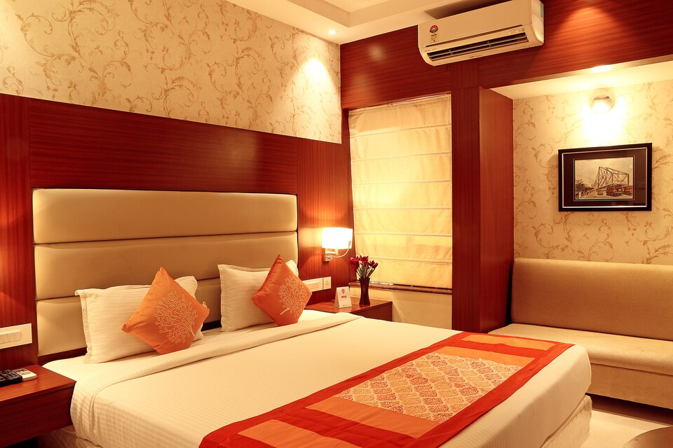 OYO 4927 Hotel Aura, Esplanade Kolkata, Kolkata