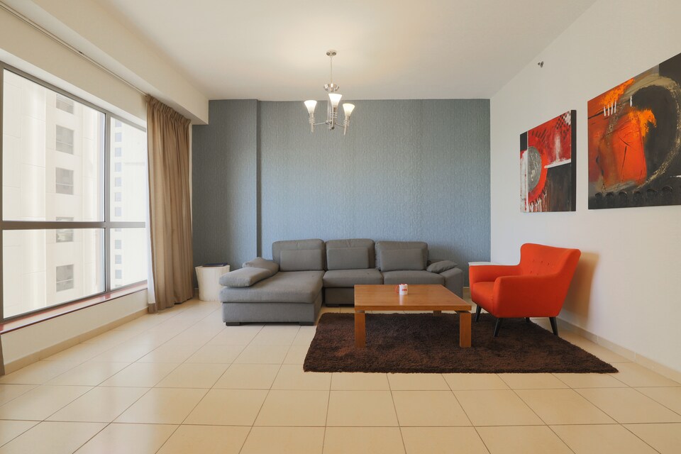 OYO Home 283 3BHK 1602, rimal 3, Jumeirah Beach Residence Dubai, Dubai