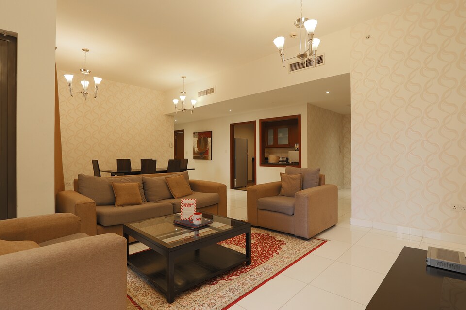 OYO Home 284 3BHK 104 sadaf 4, Jumeirah Beach Residence Dubai, Dubai