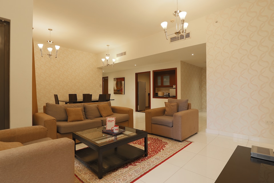 OYO Home 285 3BHK 702, sadaf 4, Jumeirah Beach Residence Dubai, Dubai