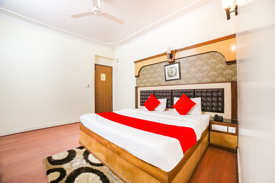 Capital O 329 Hotel C-Park Inn, Karol Bagh Delhi, Delhi