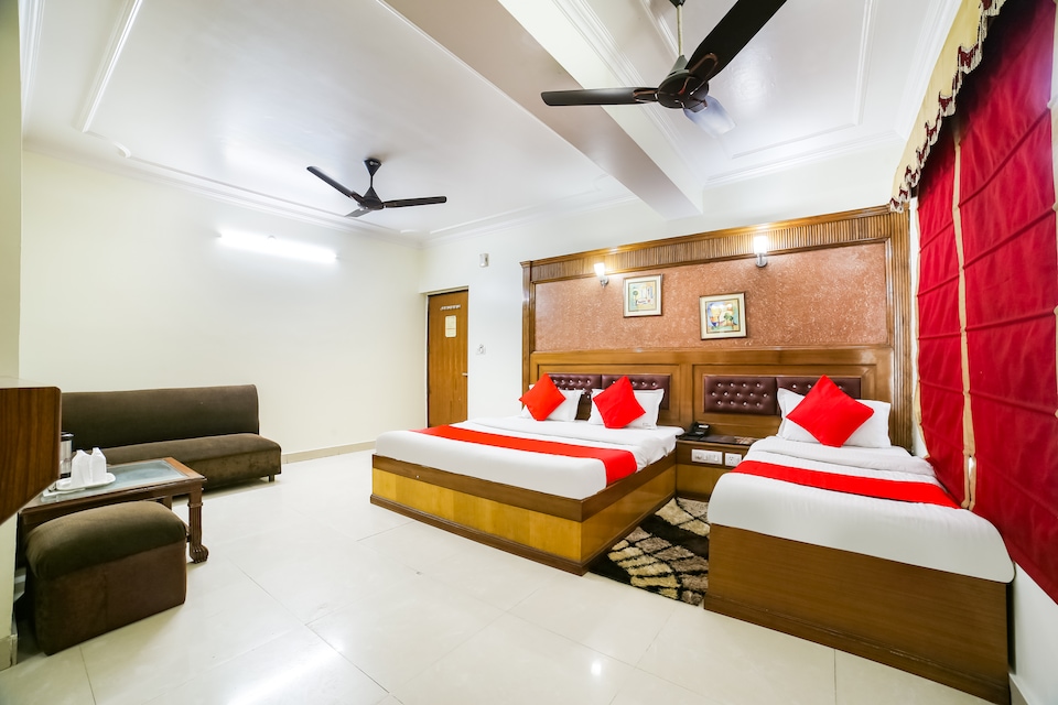 Capital O 329 Hotel C-Park Inn, Karol Bagh Delhi, Delhi