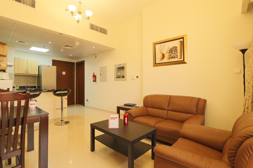 OYO Home 290 Elite 8 Sports Residence, Jumeirah Village Circle Dubai, Dubai