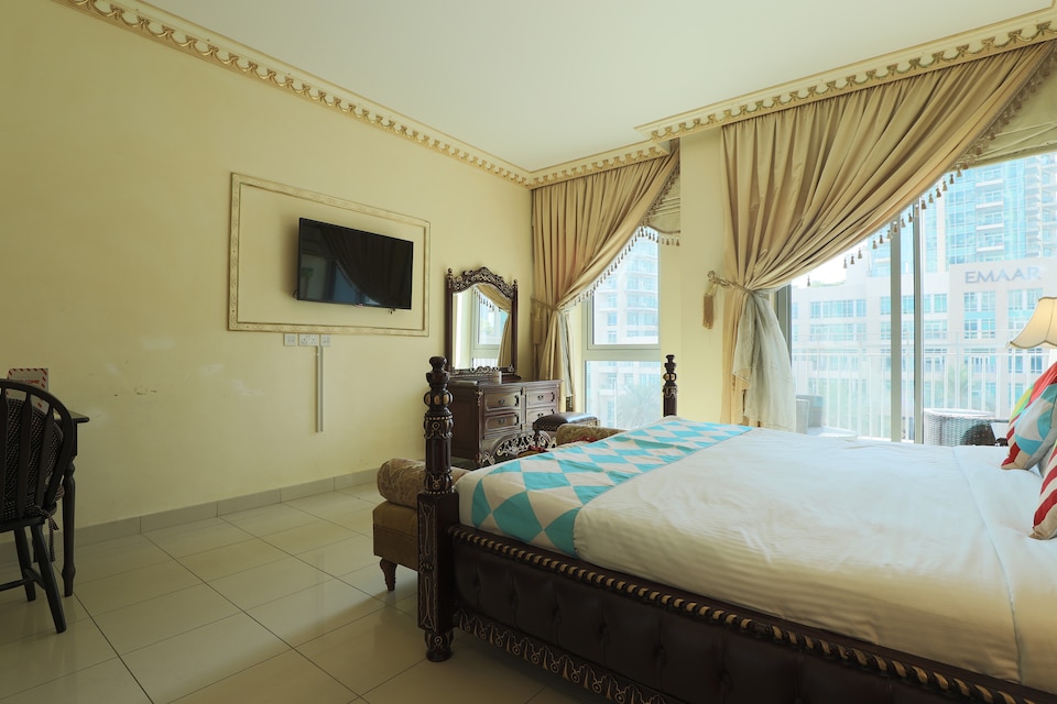 OYO Home 294 studio Stand Point Tower A, Downtown Dubai, Dubai