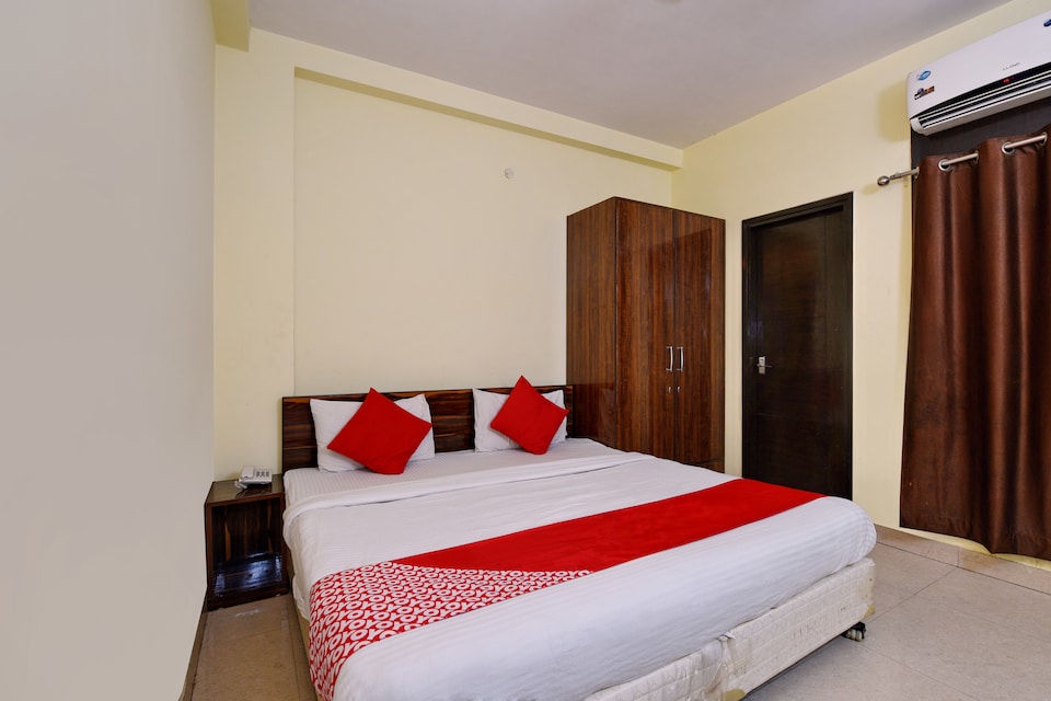 Live on DEL4319, Okhla Jasola Delhi, Delhi