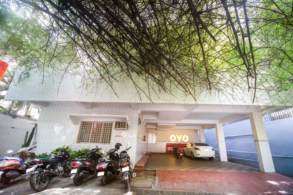OYO Flagship 60453 Rajendra Garden Royapettah, Mylapore, Chennai