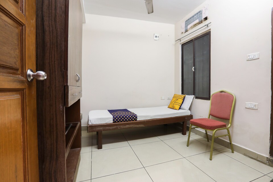 SPOT ON 60461 Gm Residency , Anna Nagar Chennai, Chennai