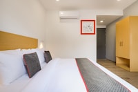 Hotel O Kingston House 