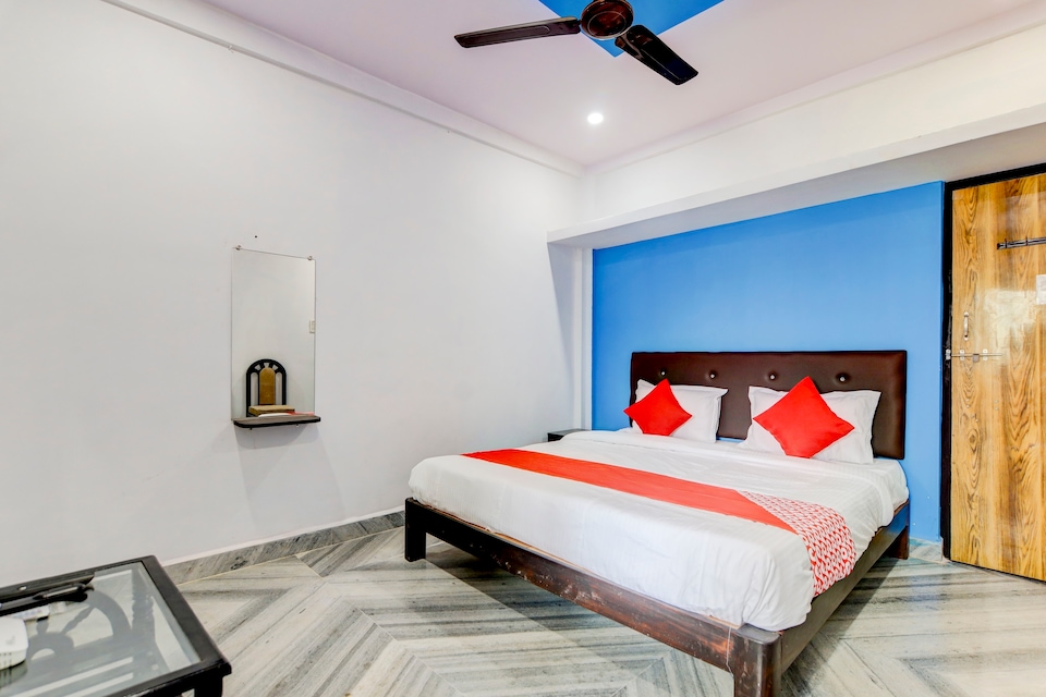 OYO Sai Max, Morjim Goa, Goa