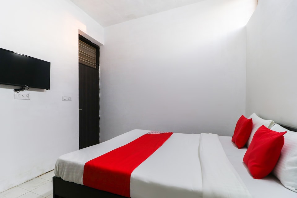 OYO The Corner House 200ft Road, Pakhowal Road Ludhiana, Ludhiana