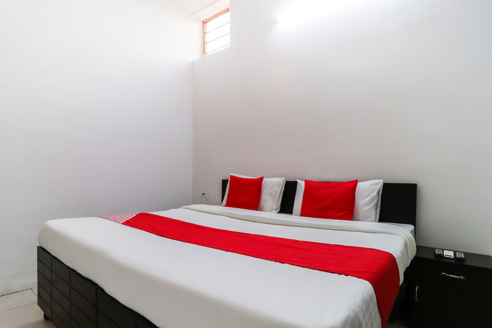 OYO The Corner House 200ft Road, Pakhowal Road Ludhiana, Ludhiana