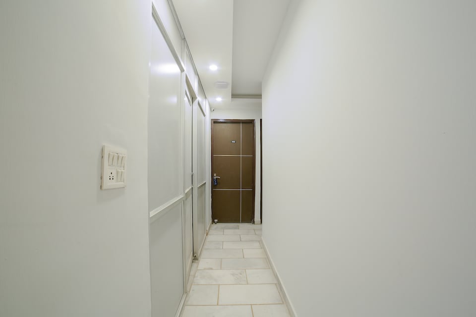 Hotel O Royal Discovery , North Delhi, Delhi