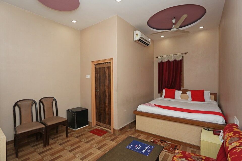 OYO Flagship 60504 Hotel Marina Beniapukur, Park Circus Kolkata, Kolkata