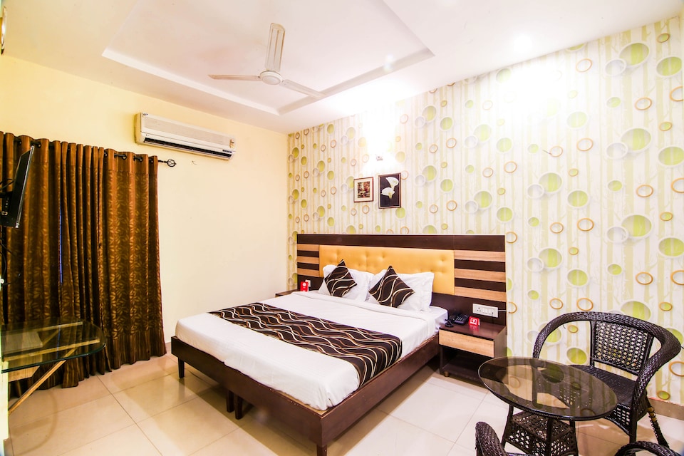 OYO 4939 Hotel Highway Inn, Airport Road - Raipur, Raipur