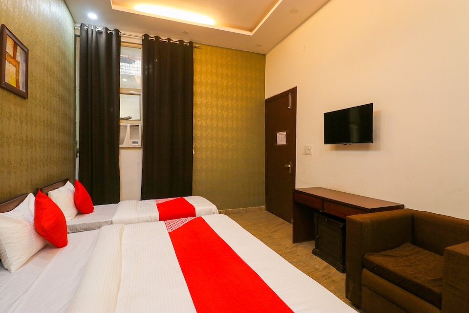 OYO 60553 Hari Pearl Residency, Aligarh, Aligarh