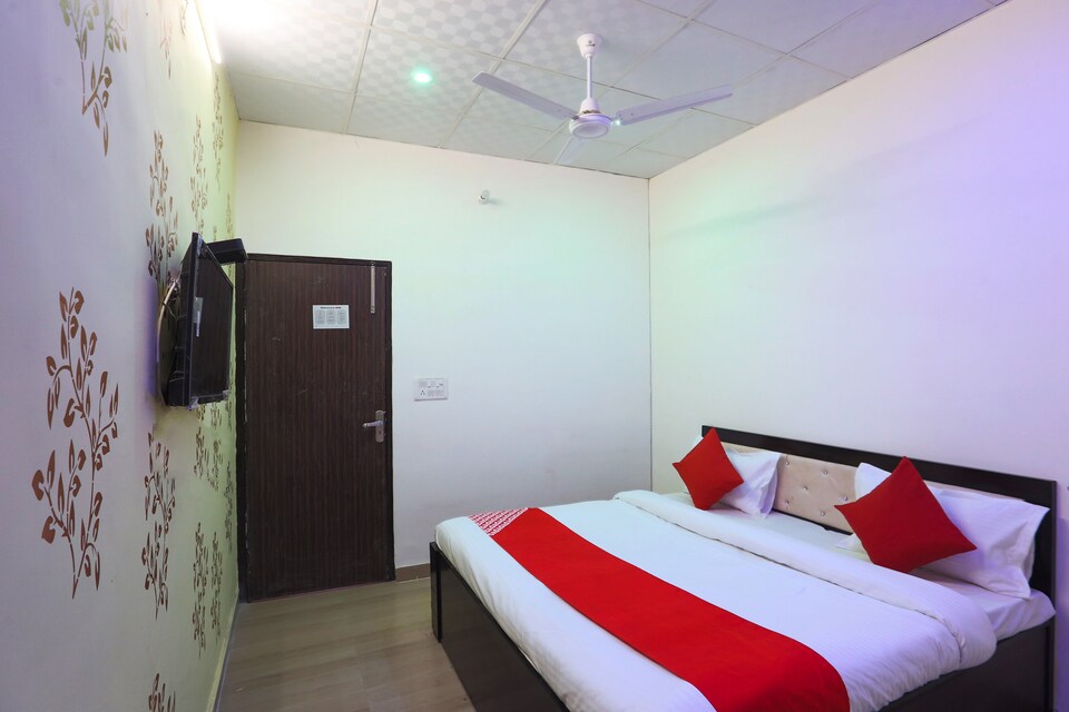 OYO Blue Diamond Inn, Faridabad, Faridabad