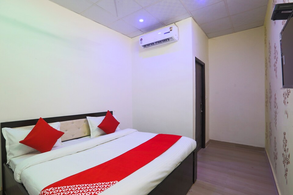 OYO Blue Diamond Inn, Faridabad, Faridabad