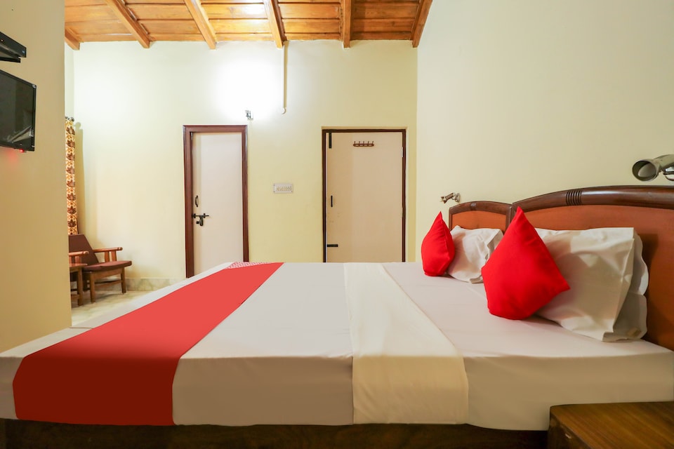 OYO 60565 CO Inn, Bhimtal Nainital, Nainital