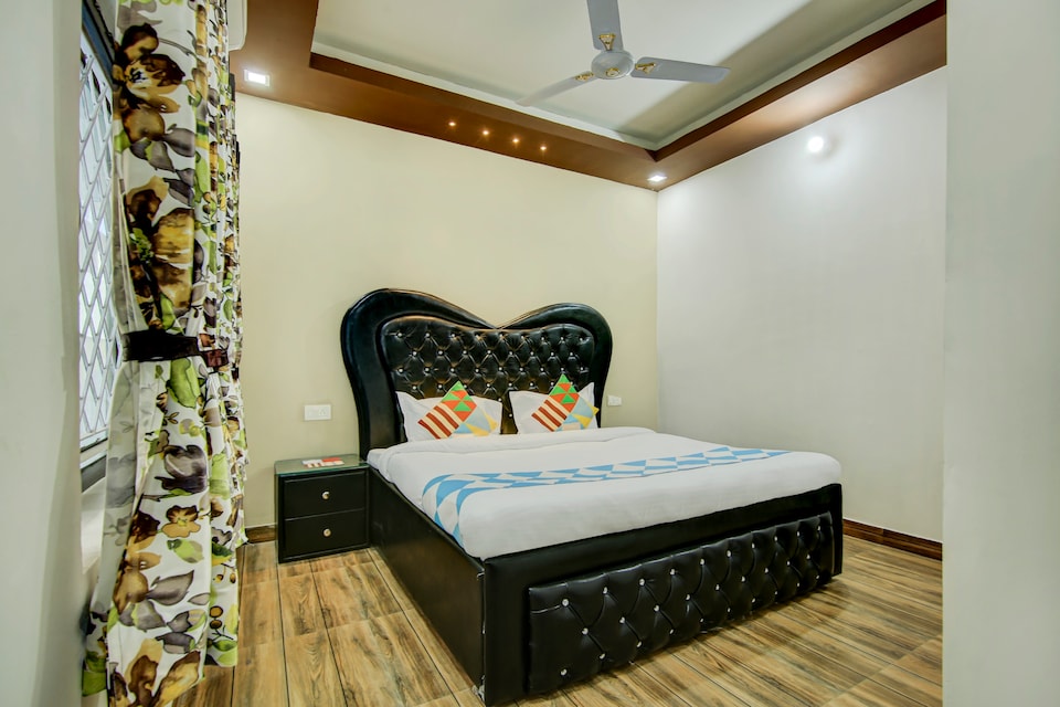 Live on DHN887, Dehradun ISBT, Dehradun