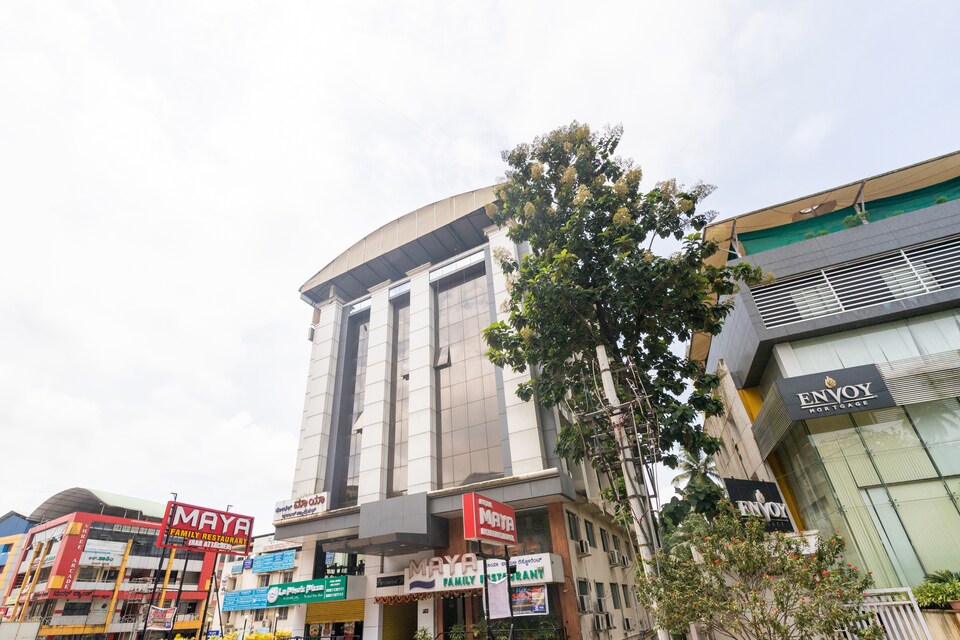 Capital O 60578 Hotel Maya International, Balmatta Main Road Mangalore, Mangalore