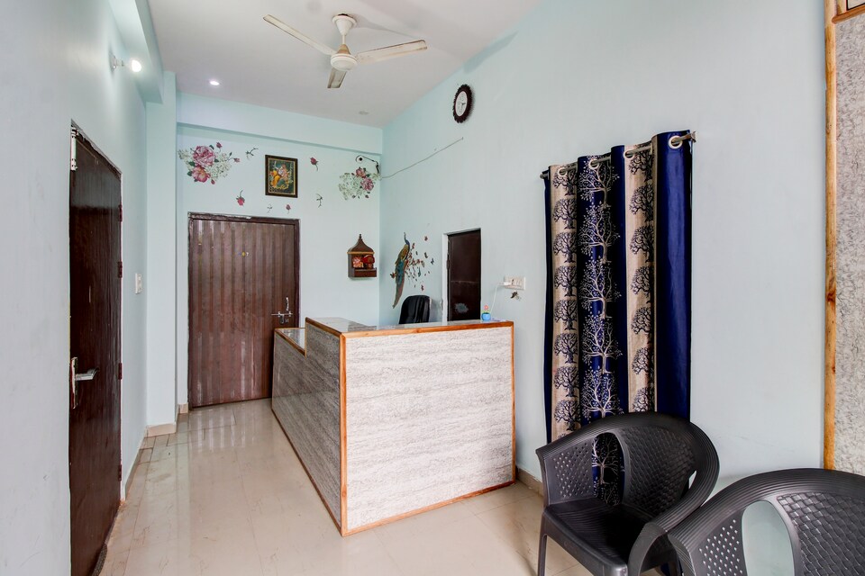 OYO 60584 Nand Athiti Bhawan, Banke Bihari Mandir Vrindavan, Vrindavan
