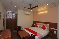 OYO 60587 Hotel S D Palace