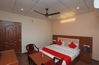 OYO 60587 Hotel S D Palace