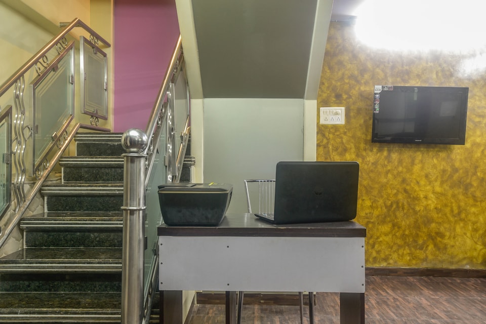 OYO 60589 Ray Hospitality, Mumbai Powai-Chandivali-Vikhroli, Mumbai