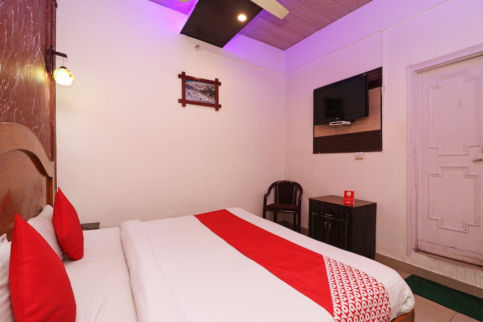 OYO 60592 Budget Hotel By The Mountains, Tikonia Haldwani, Haldwani