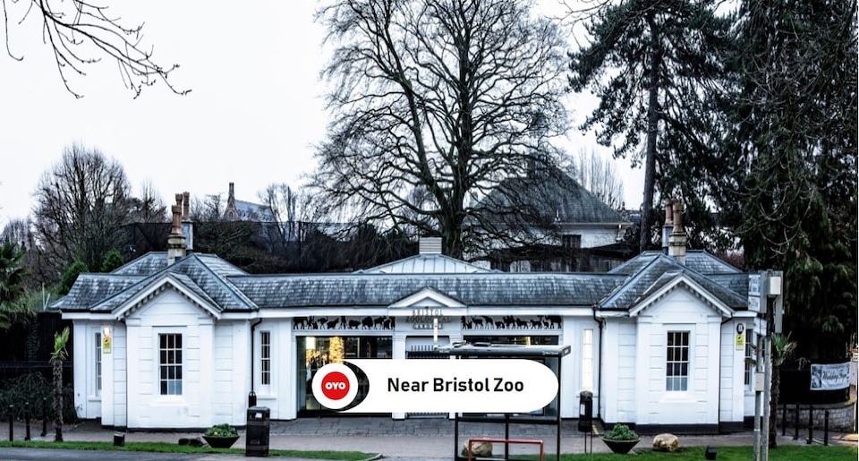 OYO Flagship Winford Manor, Bristol, Bristol