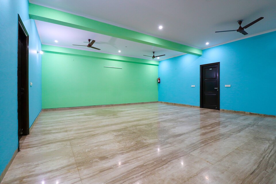 Capital O The Mild Stone Residency Near Omaxe Celebration Mall, Sohna Road, Gurgaon