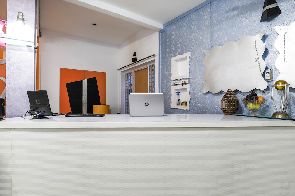 Hotel O Nova Dumas Homestay, Airport Surat, Surat