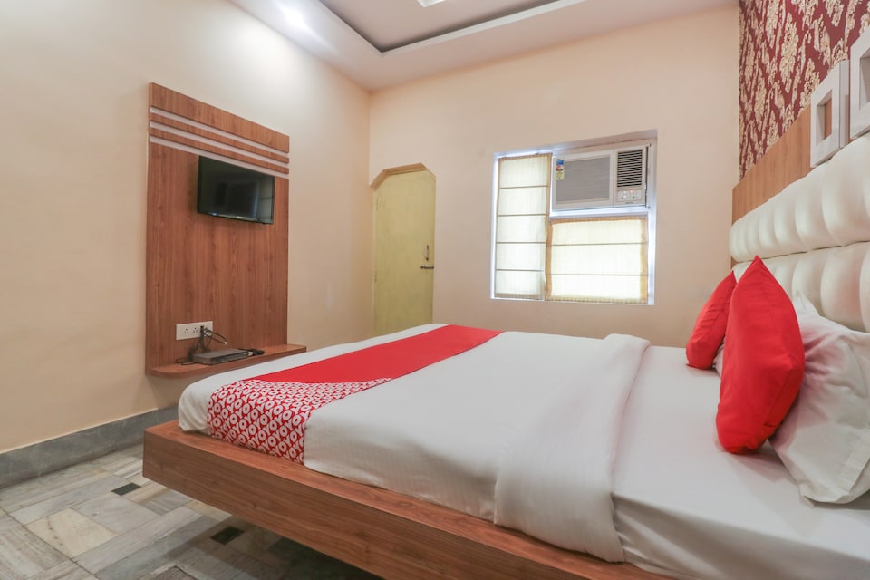 OYO 60651 Hotel Arya , Assi Ghat Varanasi, Varanasi