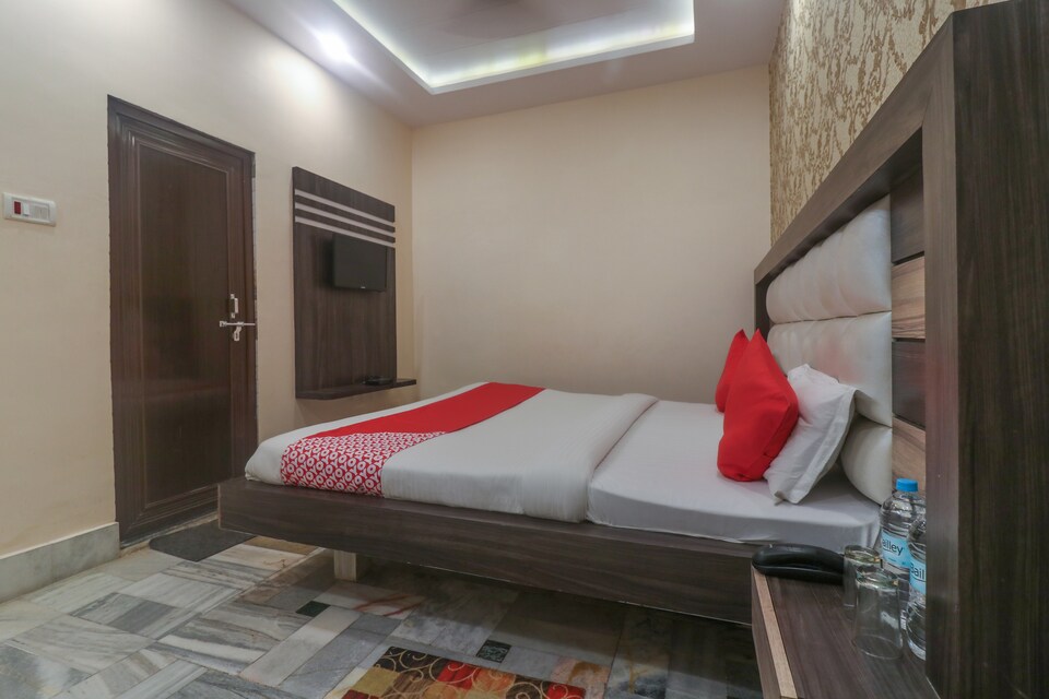 OYO 60651 Hotel Arya , Assi Ghat Varanasi, Varanasi