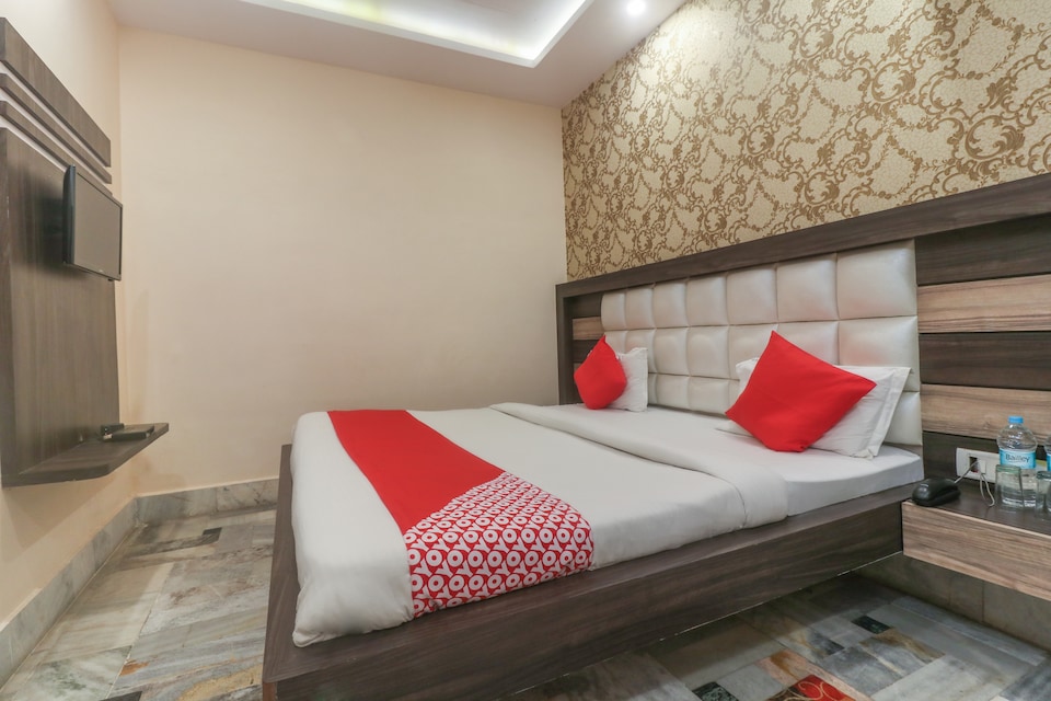 OYO 60651 Hotel Arya , Assi Ghat Varanasi, Varanasi
