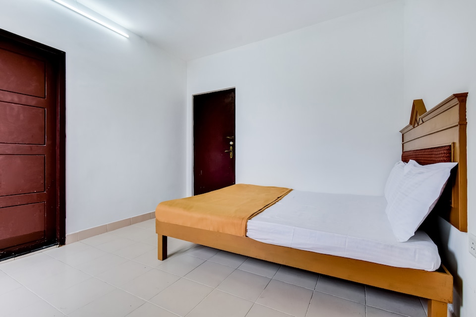 SPOT ON 60658 Prince, Thoppumpady, Kochi
