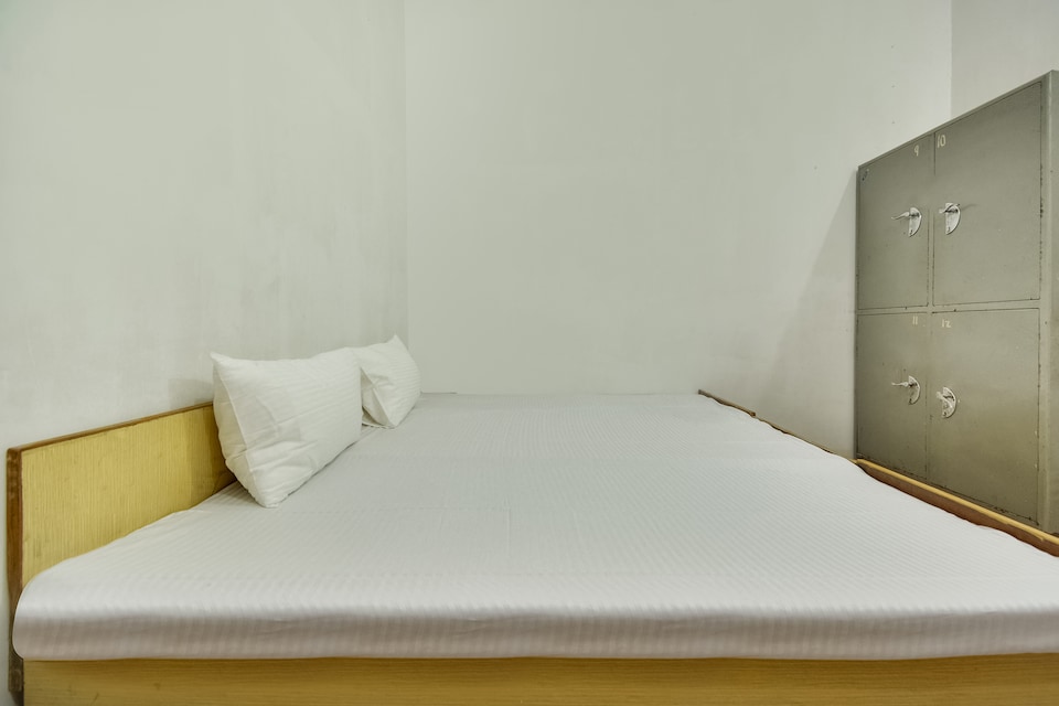 SPOT ON 60661 Hotel Ashirwad , Sirsa, Sirsa