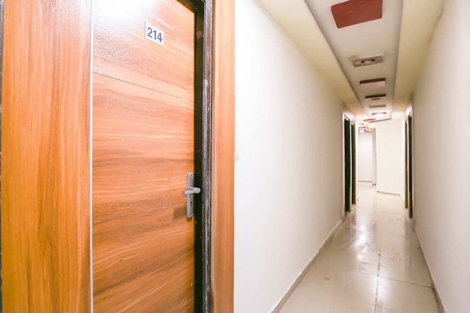 SPOT ON 60662 Hotel Khushi Palace , SP Ring Road Nikol-Odhav, Ahmedabad