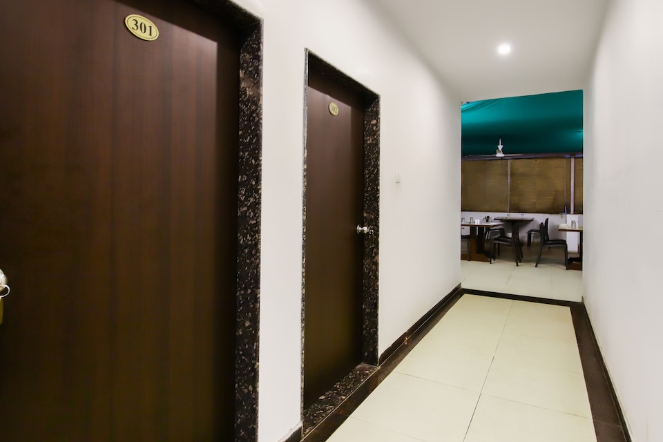 OYO 60679 Hotel Arunoday Palace, Gulab Bagh, उदयपुर